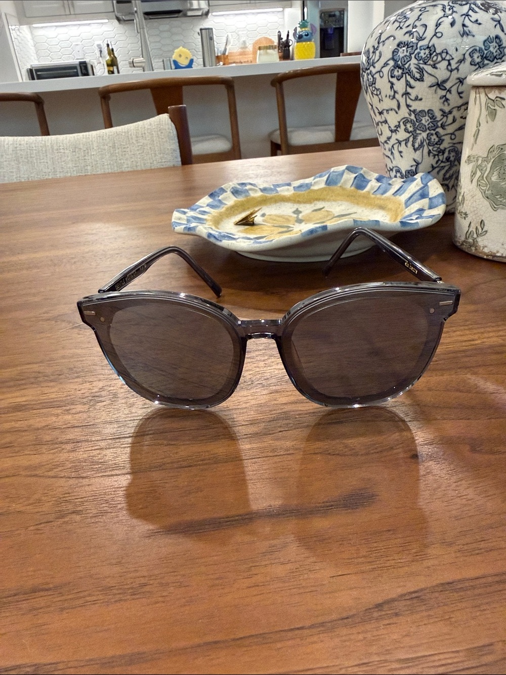 Gentle Monster Six Bears Wayfarer Sunglasses - Picture 8 of 9